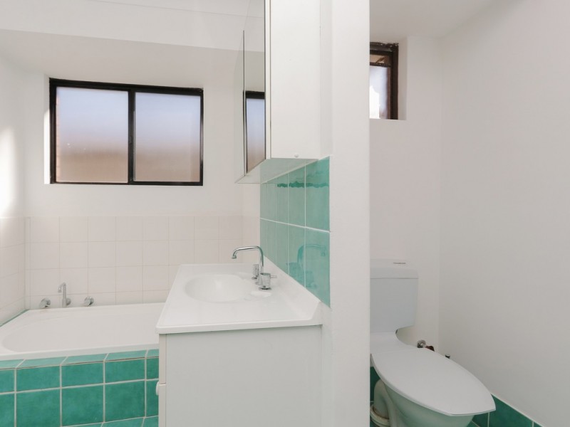 41 Sheoak Rd, Maddington WA 6109