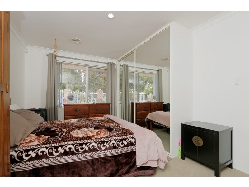 2/38 Woodloes Street, Cannington WA 6107