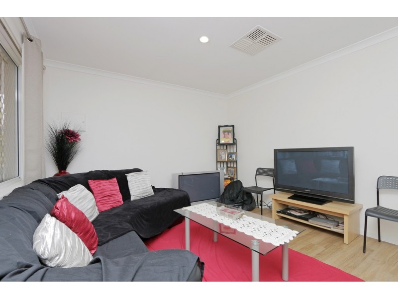 2/38 Woodloes Street, Cannington WA 6107