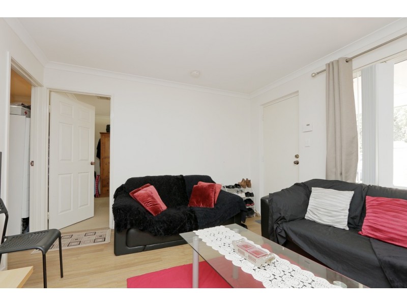 2/38 Woodloes Street, Cannington WA 6107