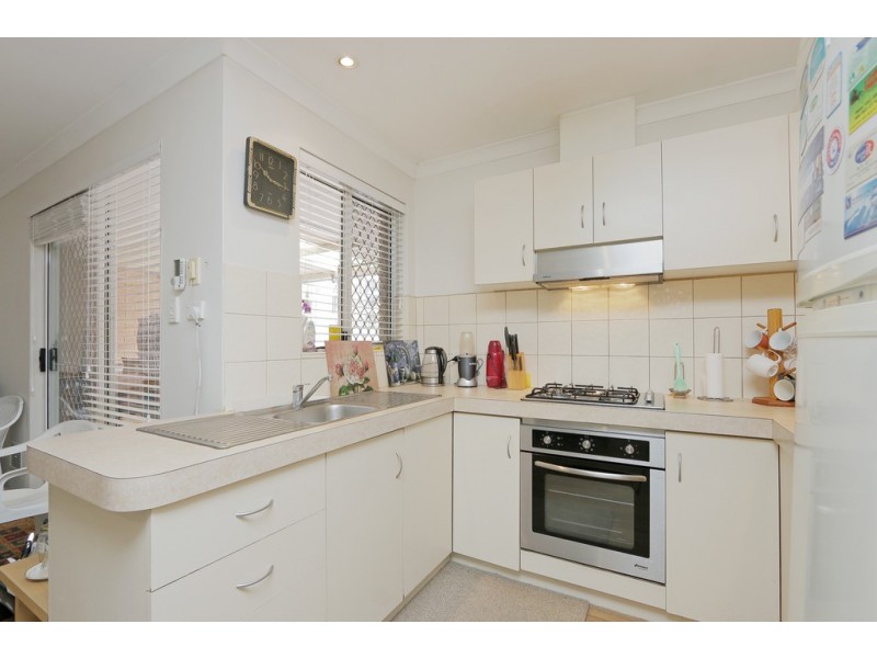 2/38 Woodloes Street, Cannington WA 6107