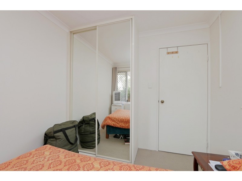 2/38 Woodloes Street, Cannington WA 6107