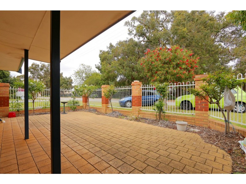 2/38 Woodloes Street, Cannington WA 6107