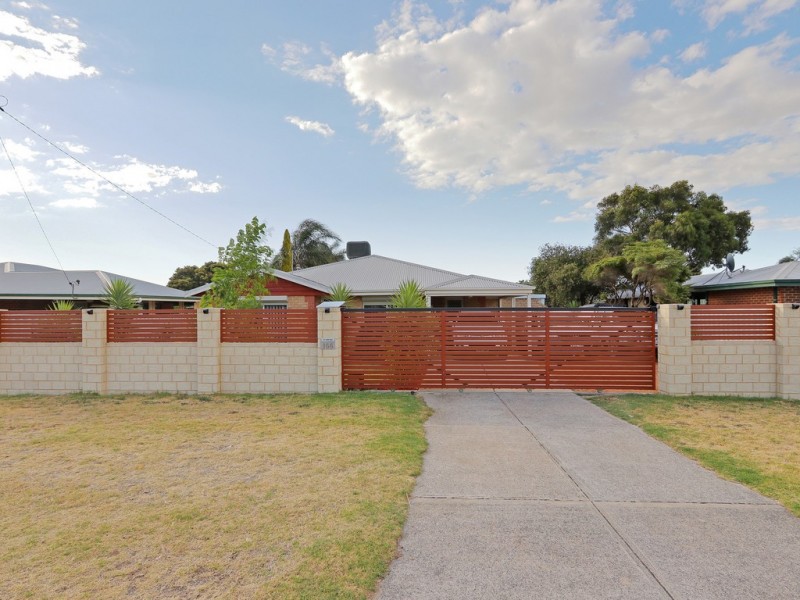 166 Seville Drive, Seville Grove WA 6112
