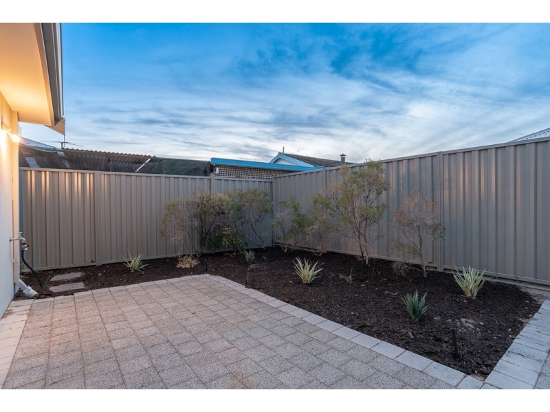 37/156 George Street, Queens Park WA 6107