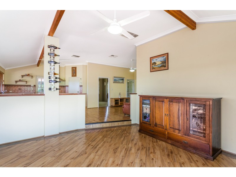 5 Redshank Close, East Cannington WA 6107
