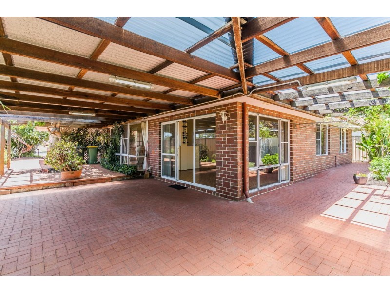 5 Redshank Close, East Cannington WA 6107