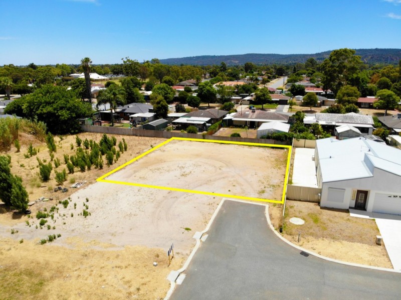 23 Hazelwood Road, Maddington WA 6109