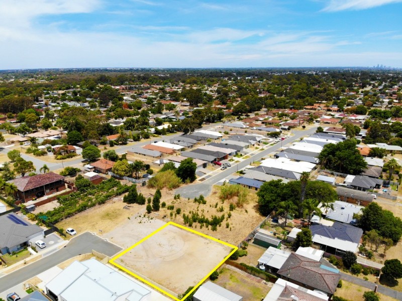 23 Hazelwood Road, Maddington WA 6109