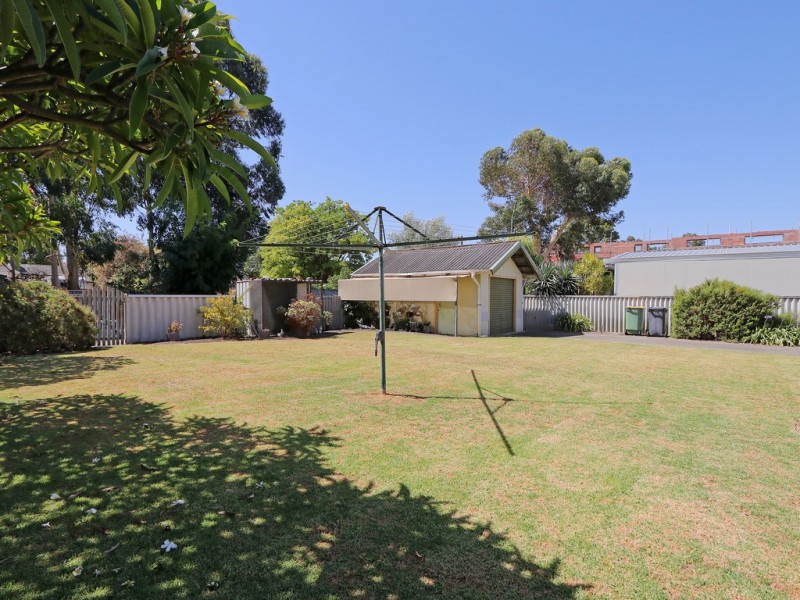 45 Jubilee Street, Beckenham WA 6107