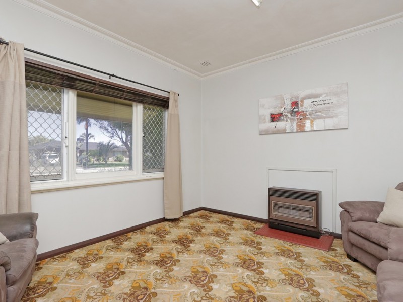45 Jubilee Street, Beckenham WA 6107