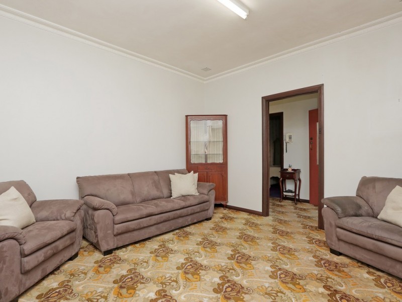 45 Jubilee Street, Beckenham WA 6107