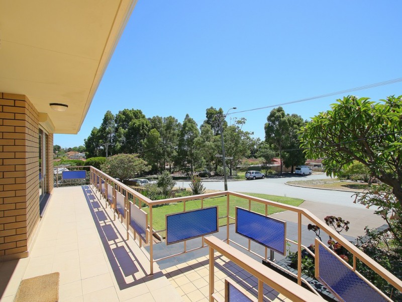 5 Stonehouse Crescent, Bentley WA 6102