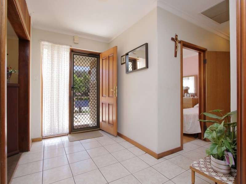 5 Stonehouse Crescent, Bentley WA 6102