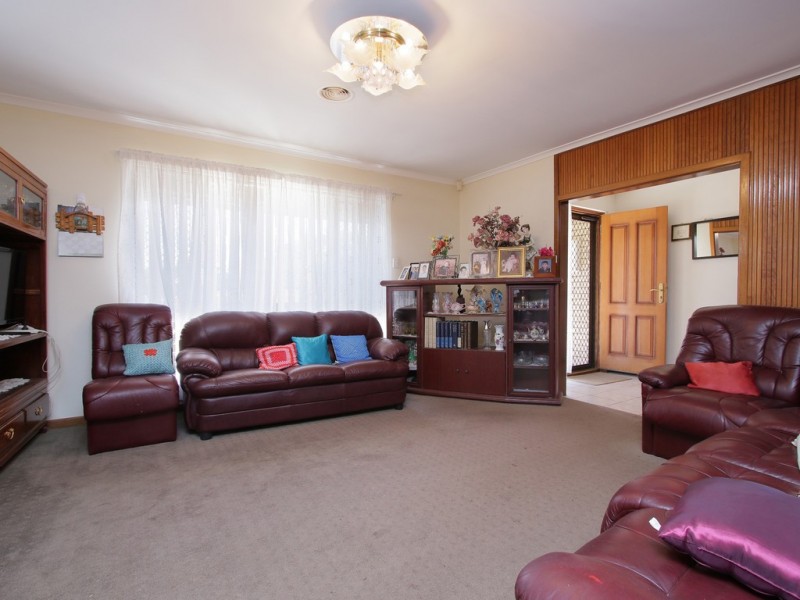 5 Stonehouse Crescent, Bentley WA 6102