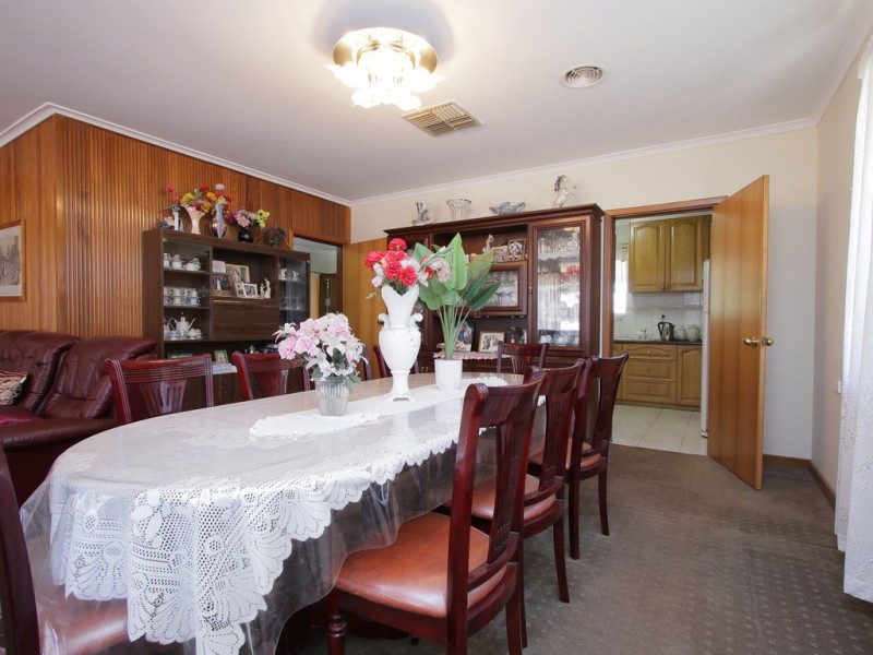 5 Stonehouse Crescent, Bentley WA 6102