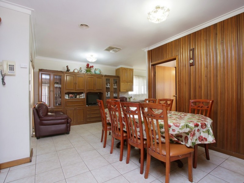 5 Stonehouse Crescent, Bentley WA 6102