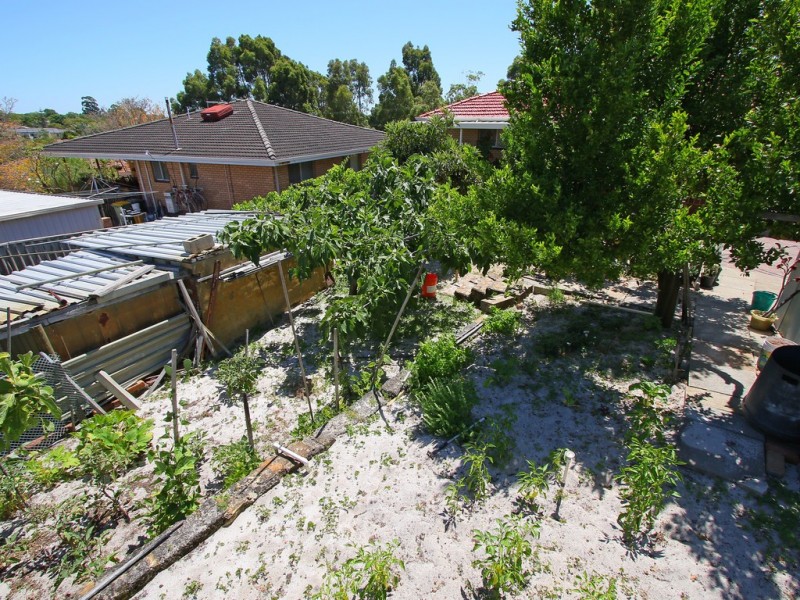 5 Stonehouse Crescent, Bentley WA 6102