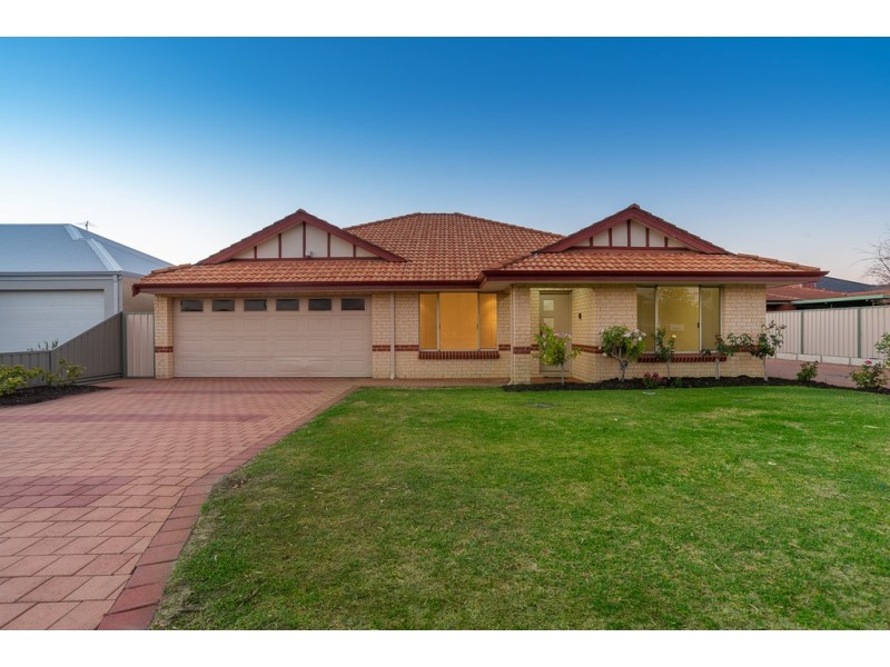 1/122 Thomas Street, Queens Park WA 6107