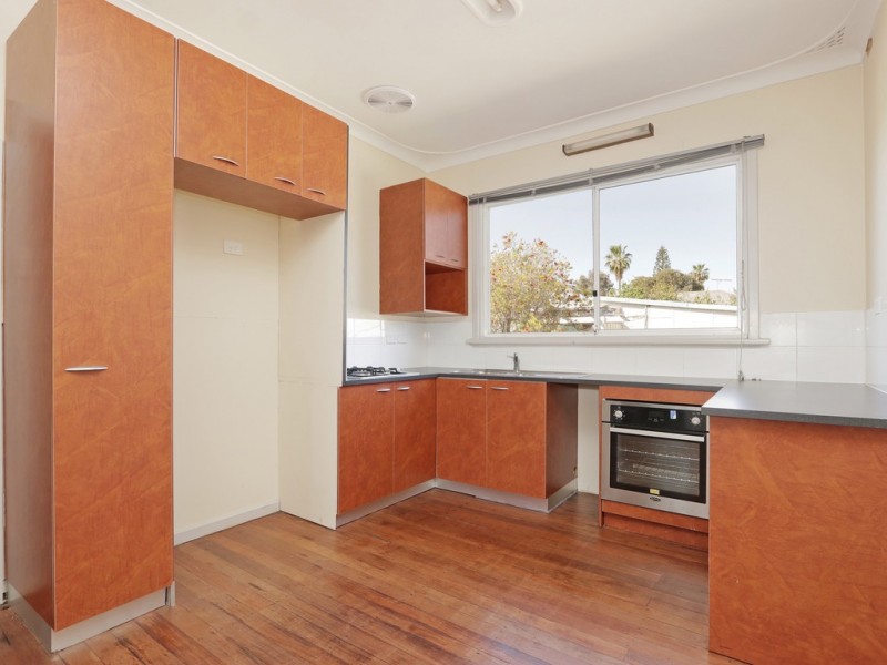 76 Jubilee Street, Beckenham WA 6107