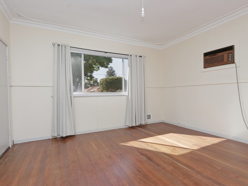 76 Jubilee Street, Beckenham WA 6107