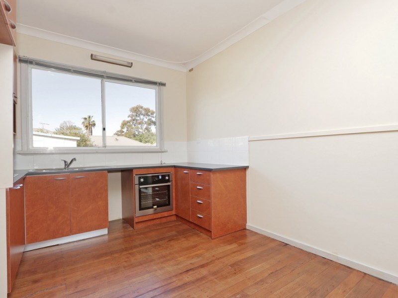 76 Jubilee Street, Beckenham WA 6107