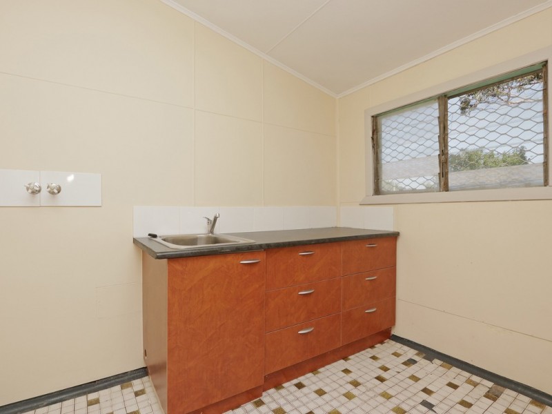 76 Jubilee Street, Beckenham WA 6107