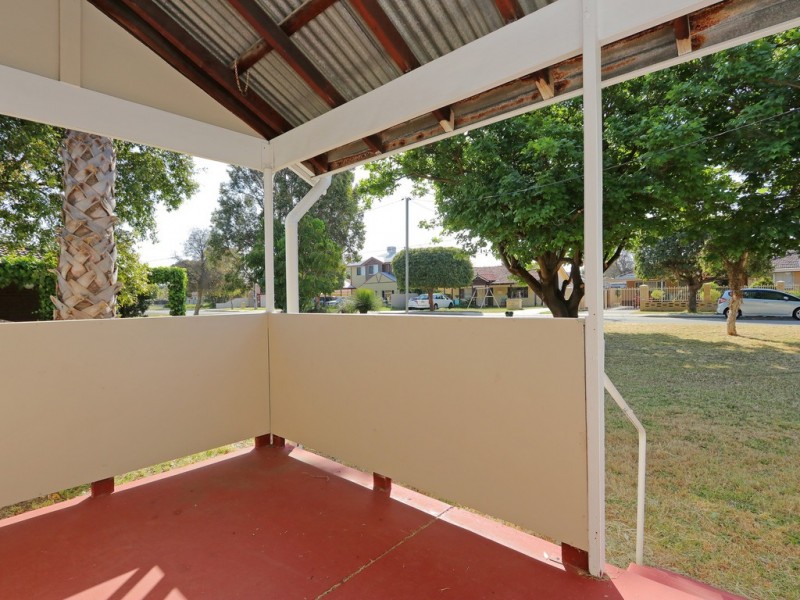 76 Jubilee Street, Beckenham WA 6107