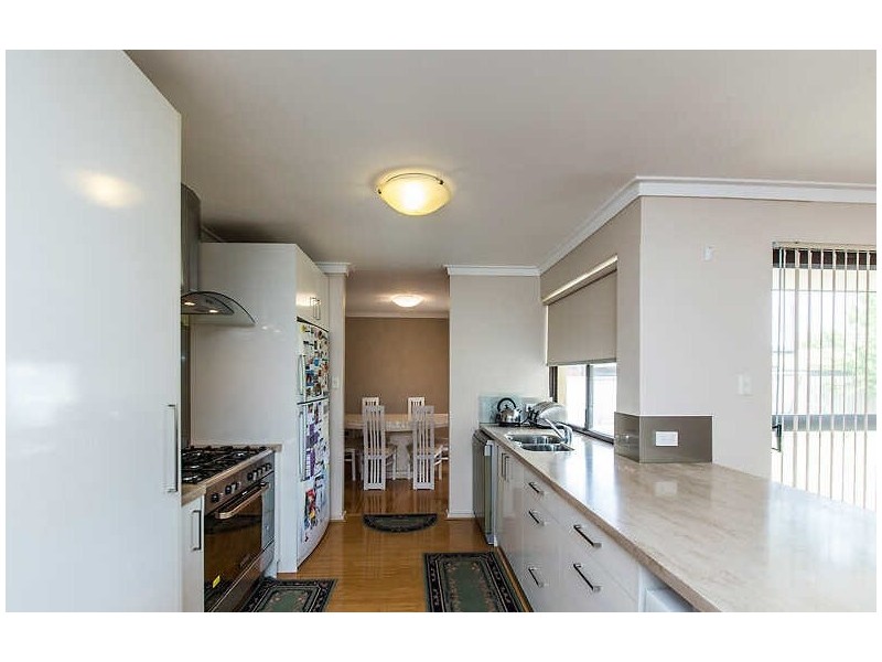 9 Liseron Way, Ferndale WA 6148