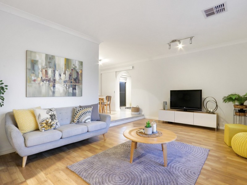 13 Bow Street, Wilson WA 6107