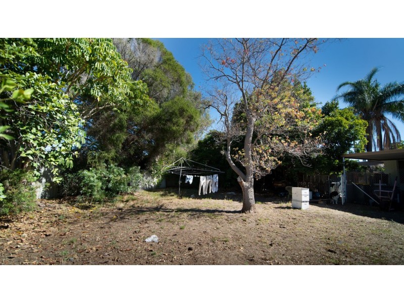 2 Mitchell Crescent, Middle Swan WA 6056