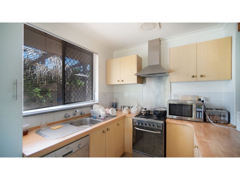 2 Mitchell Crescent, Middle Swan WA 6056