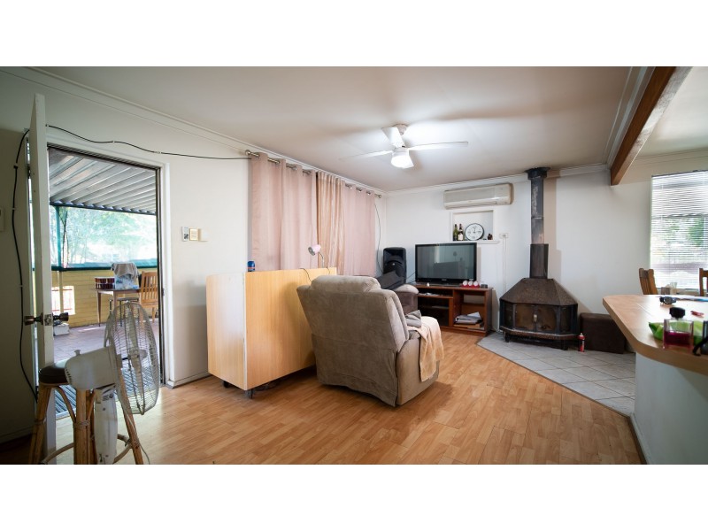 2 Mitchell Crescent, Middle Swan WA 6056
