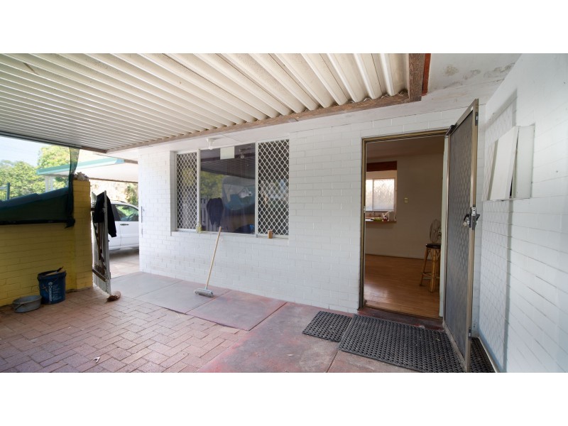 2 Mitchell Crescent, Middle Swan WA 6056