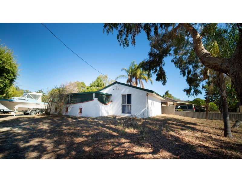 2 Mitchell Crescent, Middle Swan WA 6056