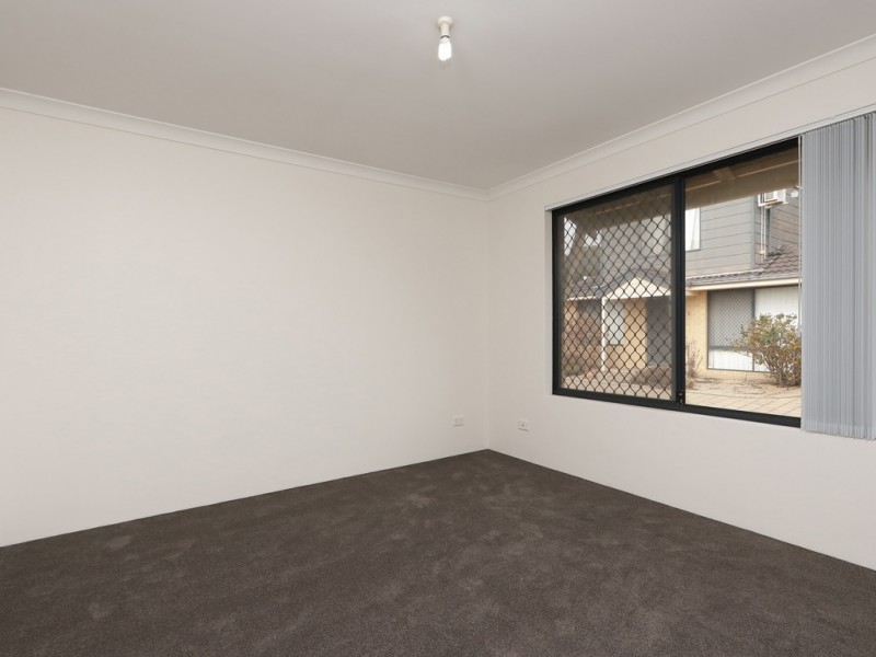 2/9 Bickley Rd, Cannington WA 6107