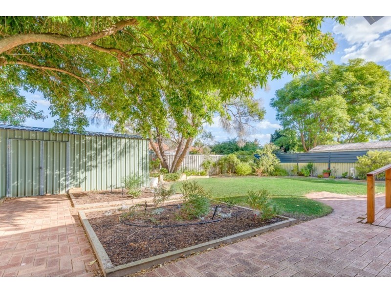 48 Lunar Way, Beckenham WA 6107