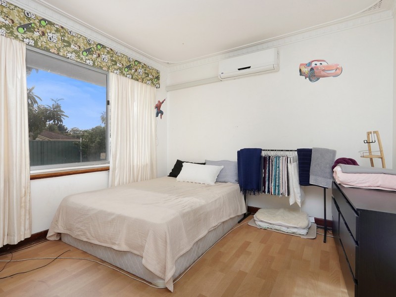 67 Hartfield Rd, Forrestfield WA 6058