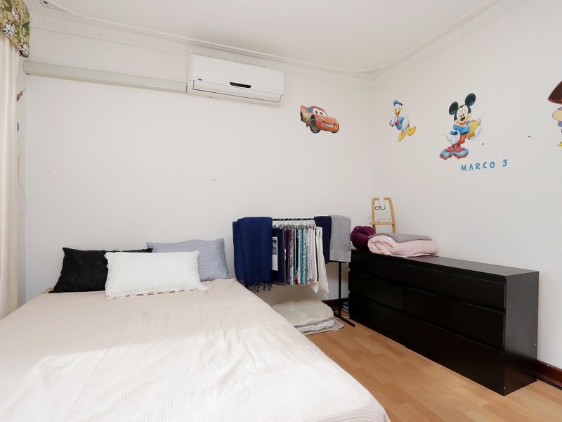 67 Hartfield Rd, Forrestfield WA 6058