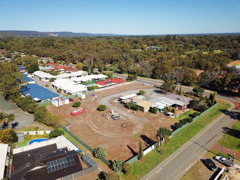 67 Hartfield Rd, Forrestfield WA 6058