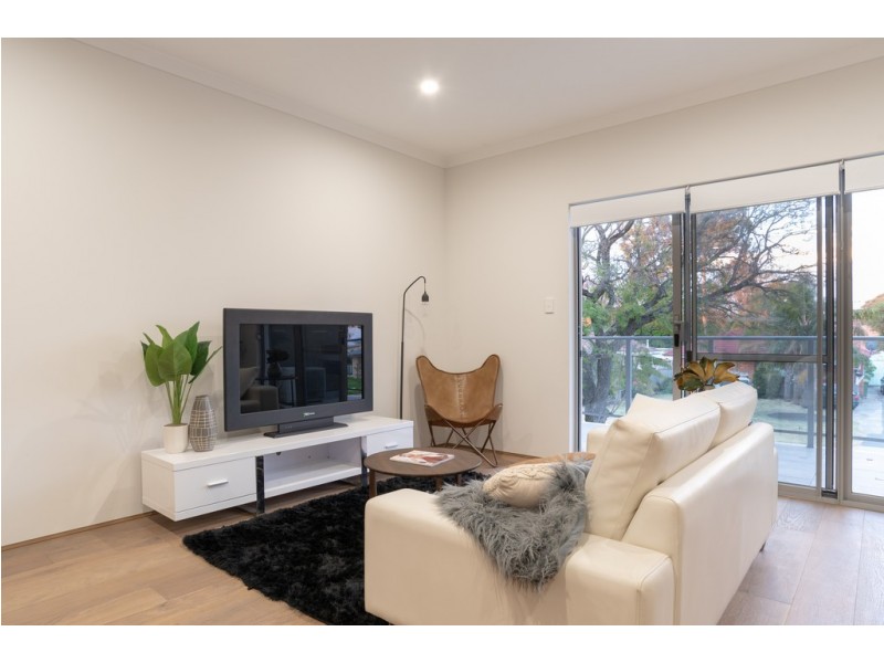 6/30 Firby Street, Cloverdale WA 6105