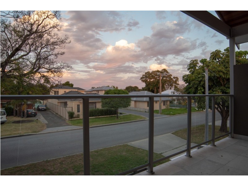 6/30 Firby Street, Cloverdale WA 6105