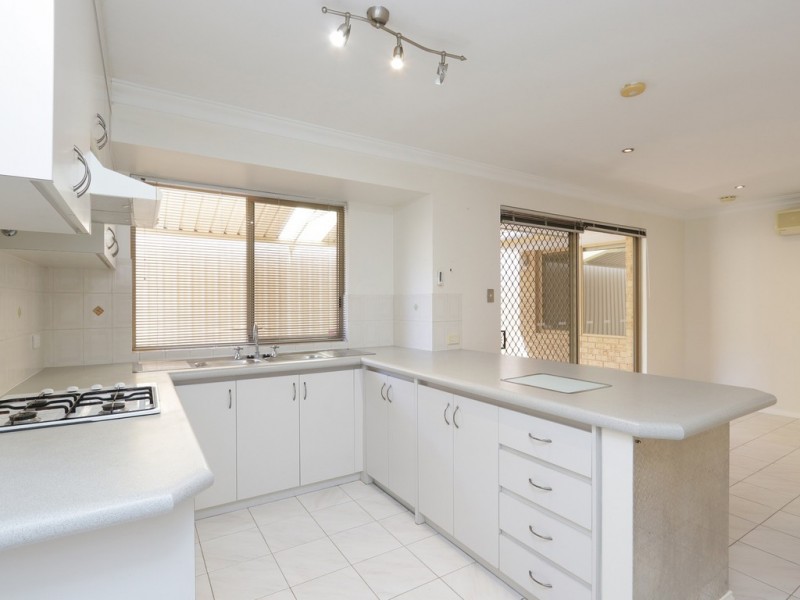 2/15 Miller Street, Victoria Park WA 6100