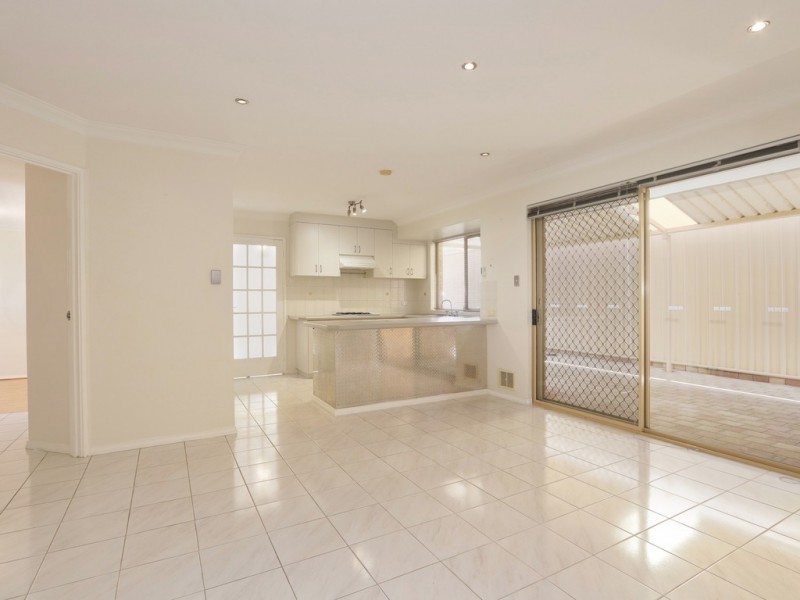 2/15 Miller Street, Victoria Park WA 6100