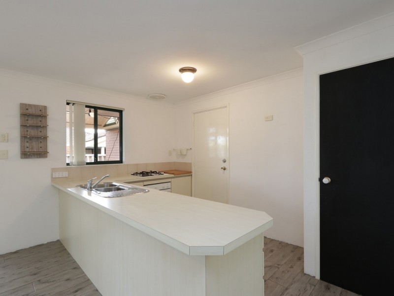 8 Brookford Court, Jandakot WA 6164