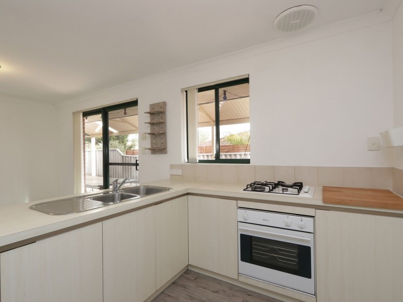 8 Brookford Court, Jandakot WA 6164