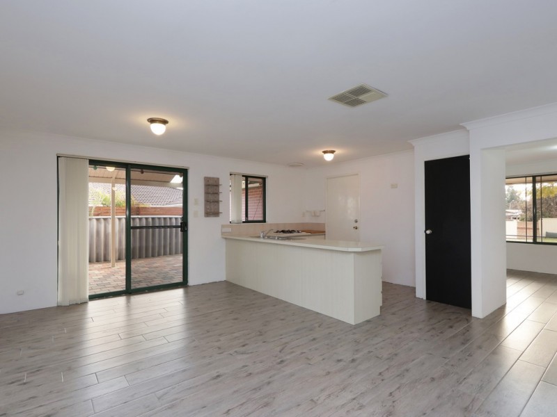 8 Brookford Court, Jandakot WA 6164