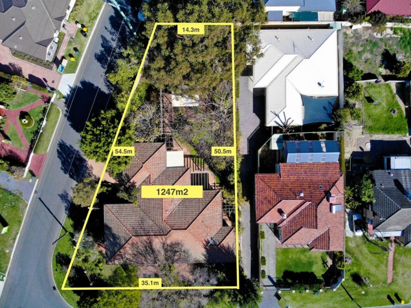 16 River Road, Cannington WA 6107