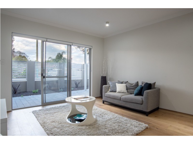 14/30 Firby Street, Cloverdale WA 6105