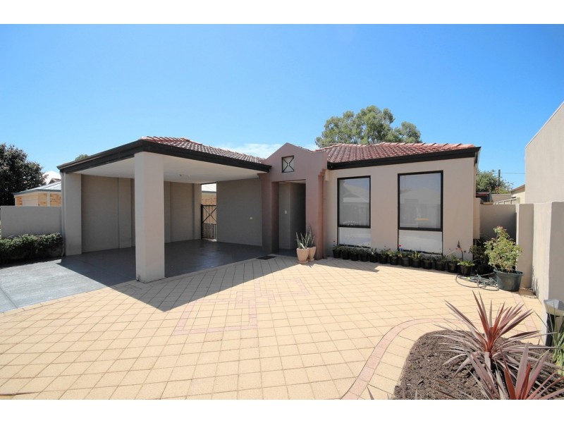 12 Walton Street, Queens Park WA 6107